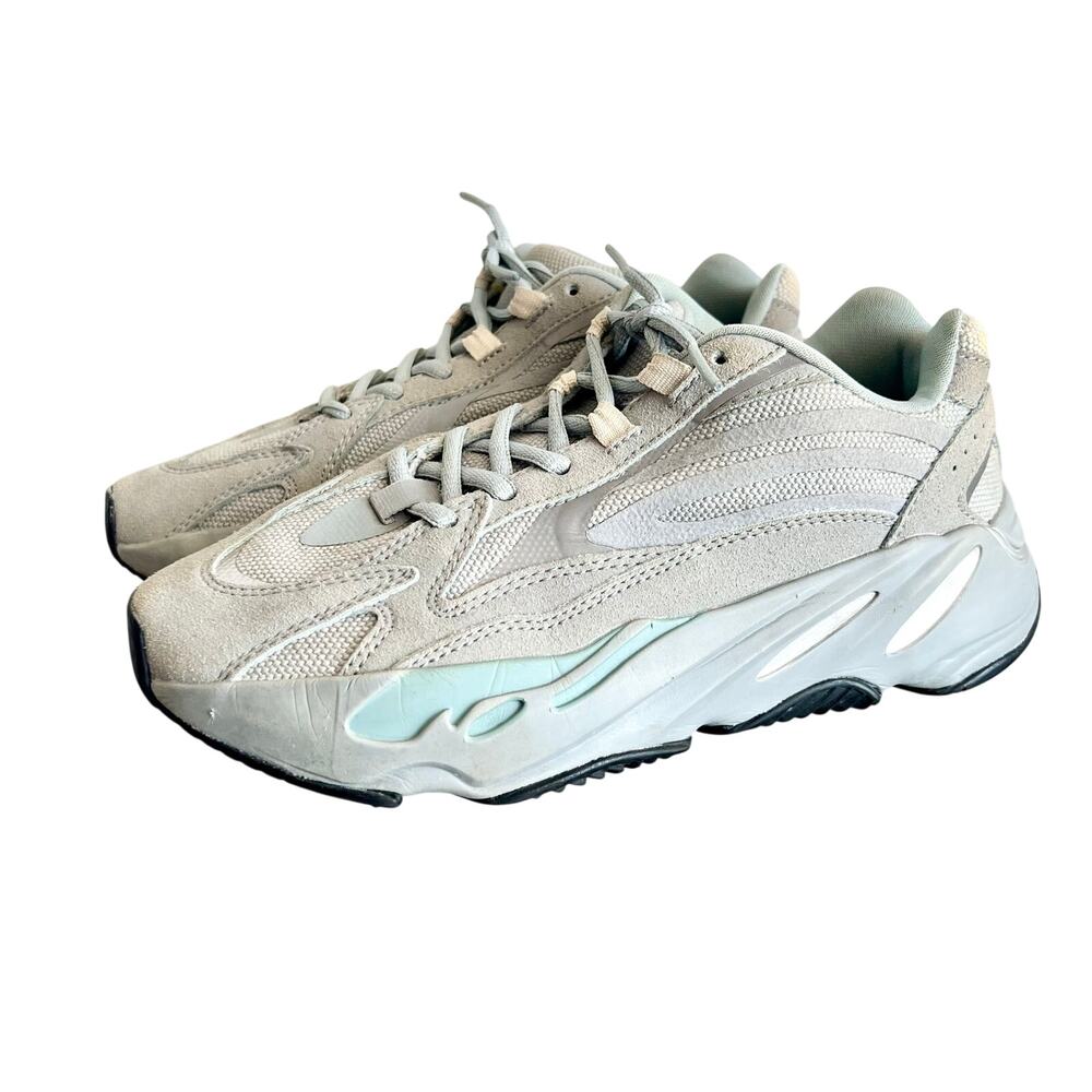 Adidas Yeezy Boost 700 V2 'Hospital Blue Size 7 FV8424